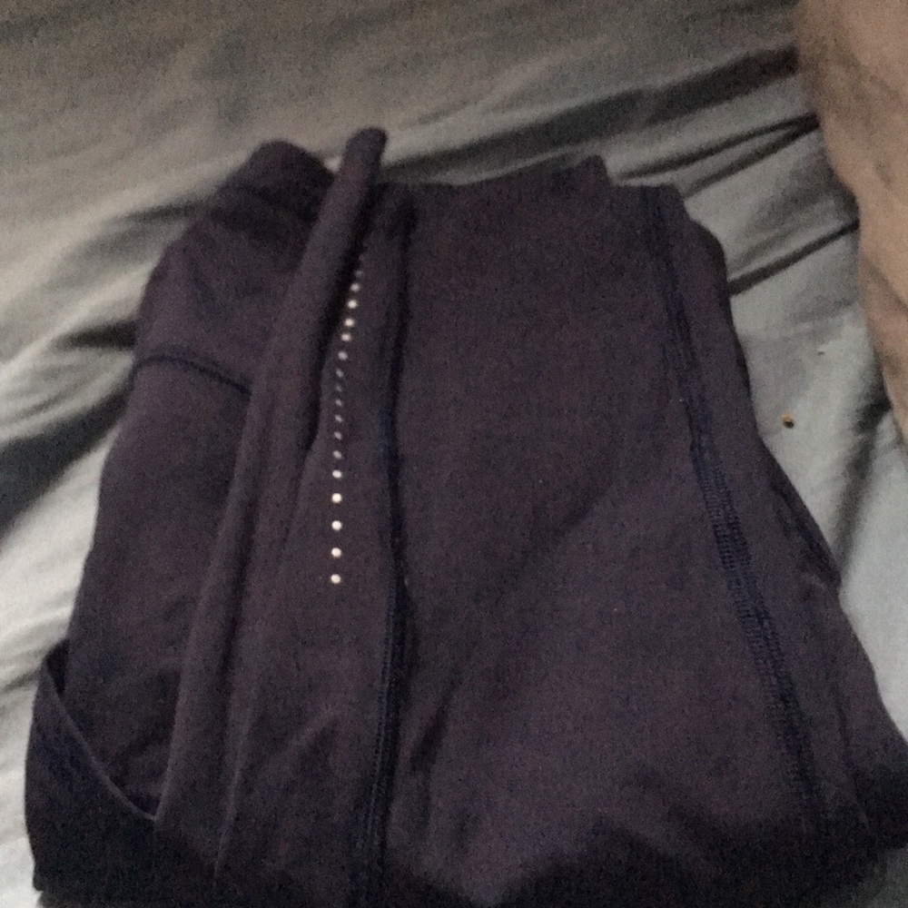 Dark blue lulu lemon leggings